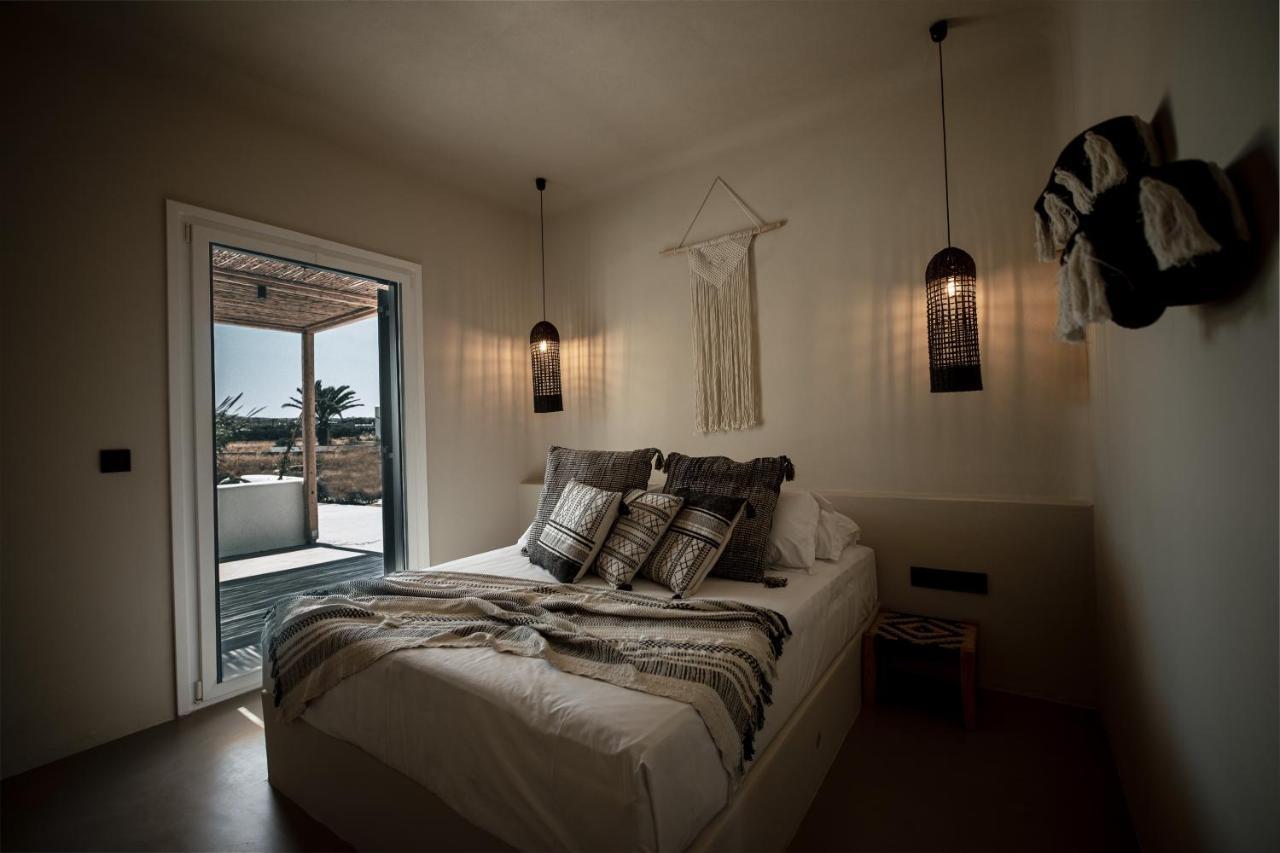 Seesoo Paros Beachfront Resort (Adults Only) Pounda Exterior photo