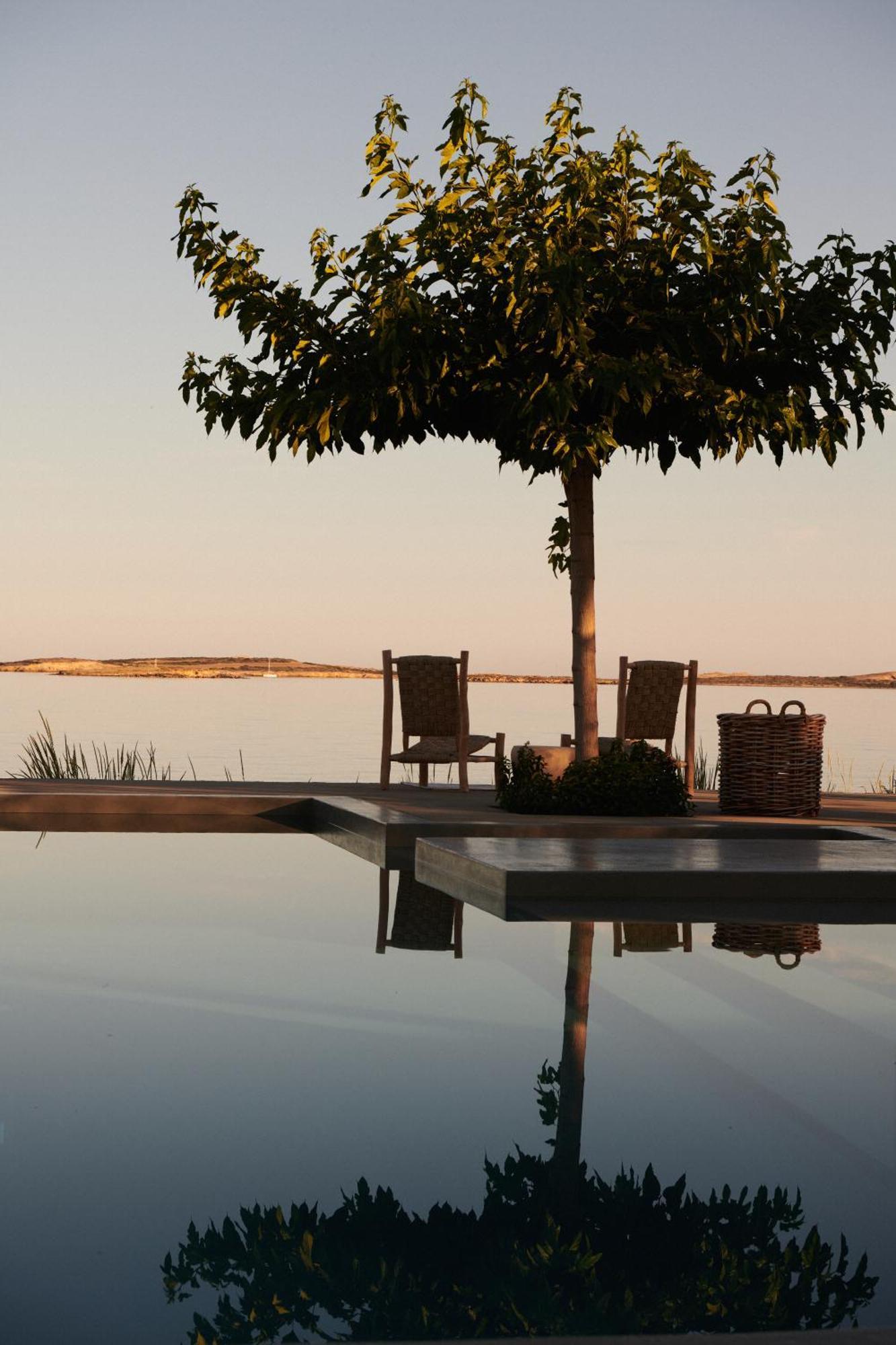 Seesoo Paros Beachfront Resort (Adults Only) Pounda Exterior photo
